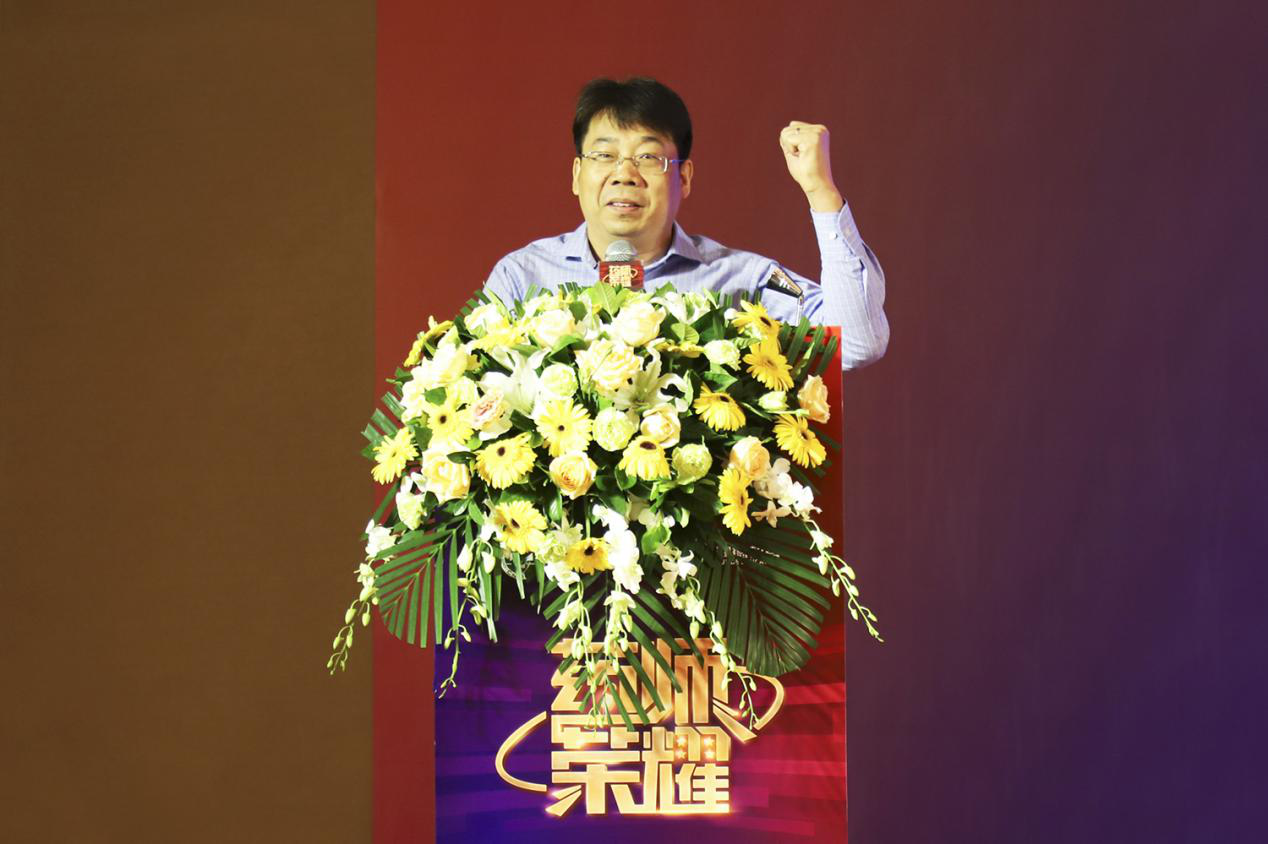 包含联盟总裁表示将推出新规，提高比赛质量的词条